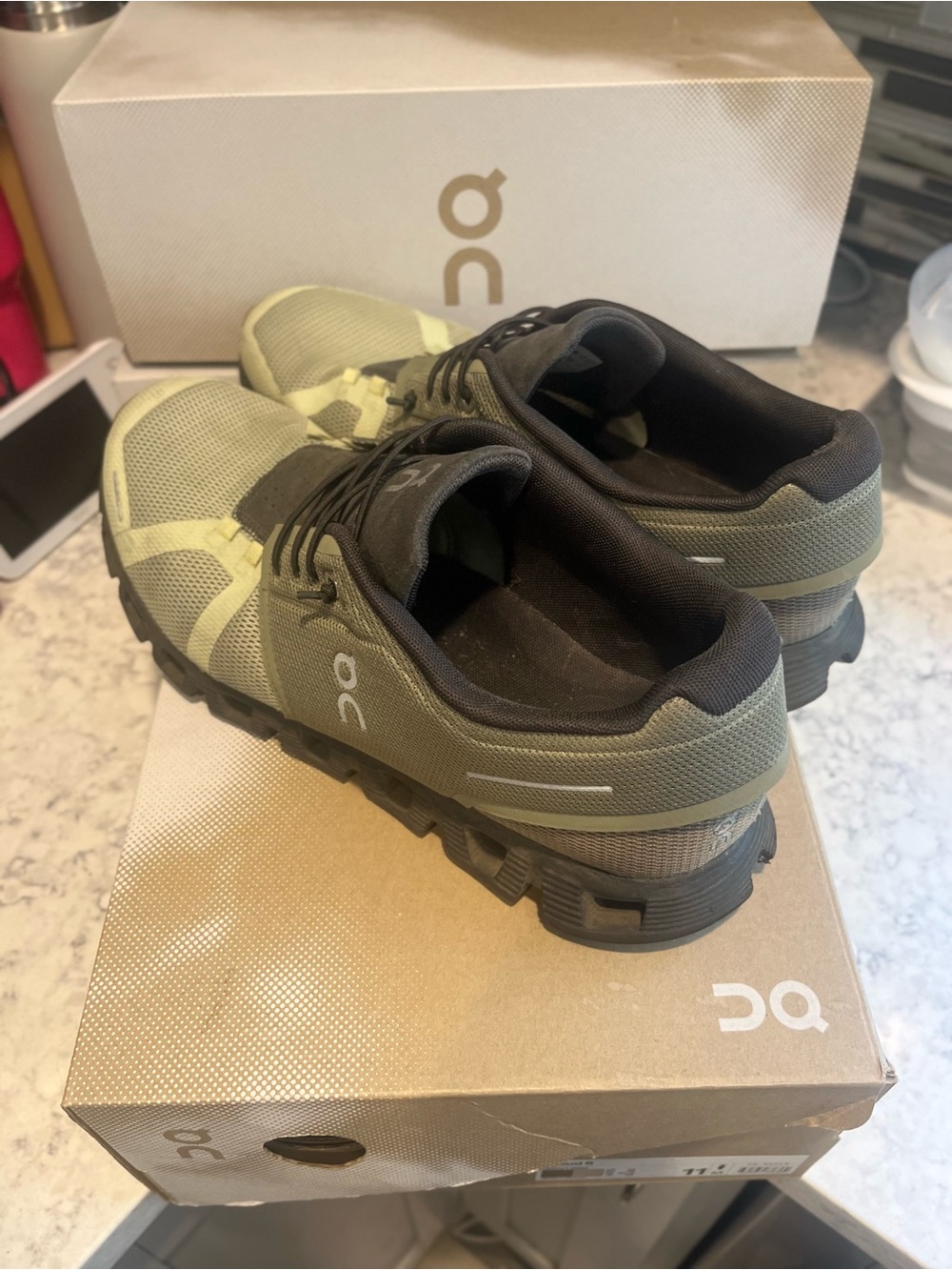 On Running Men’s Cloud 5 Size 11 Grove/Haze in Color Pre-Loved Condition - Picture 7 of 16